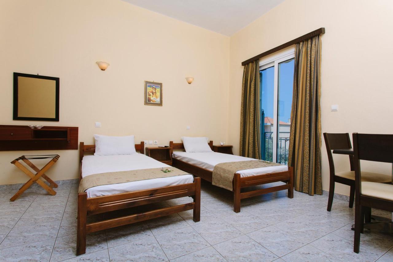 Hotel Loula Rooms And Apartments Kamena Vourla Exteriér fotografie