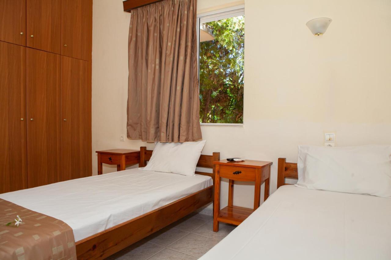 Hotel Loula Rooms And Apartments Kamena Vourla Exteriér fotografie